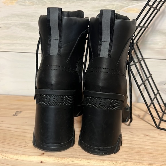 Sorel Boots - Picture 6 of 6